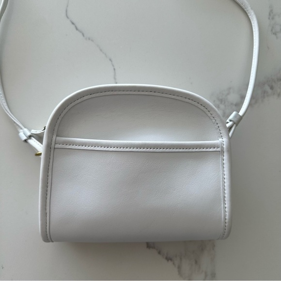 Like New Coach Vintage Abbie Crossbody Bag 9017 in White - Picture 9 of 10